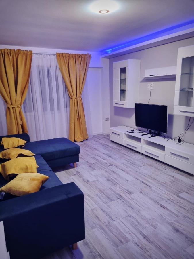 Luxurious Apartment With 3 Rooms And 2 Bathrooms In Corabia 外观 照片